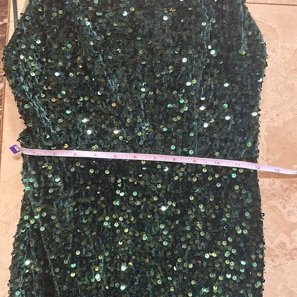 Green Sequence Formal Dress - Picture 8 of 10